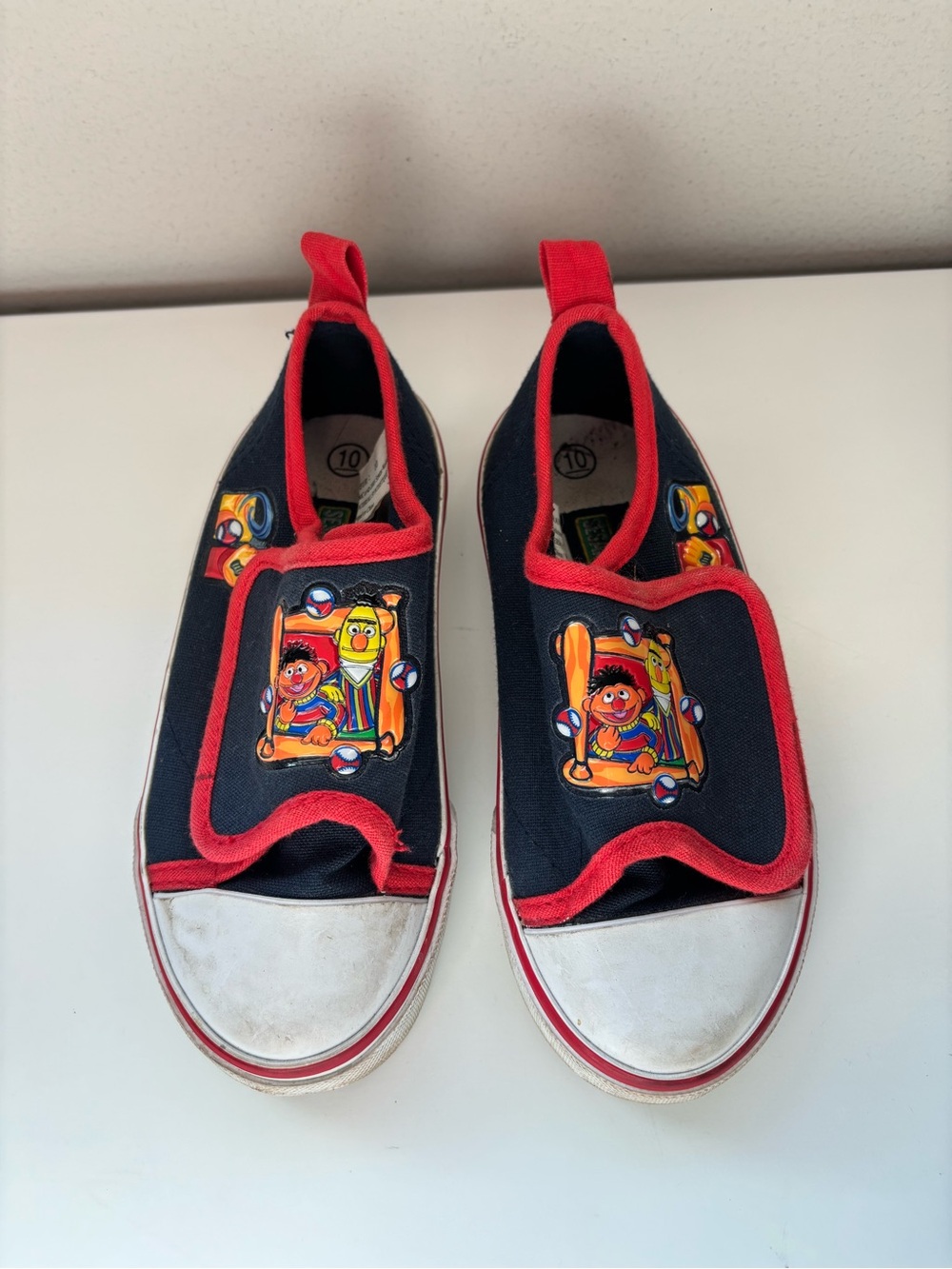 Vintage Sesame Street BERT AND ERNIE size 10 kids Velcro shoes